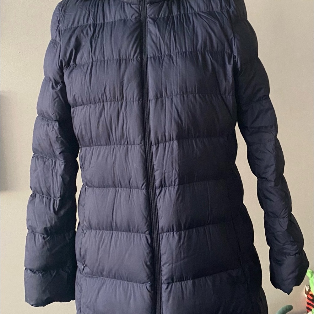 Women's Navy Uniqlo M Ultra Light Weight Puffer Jacket